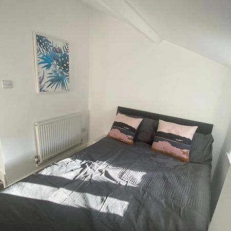 Rhondda Valleys With Breathtaking Riverside Views Llwynypia Ngoại thất bức ảnh