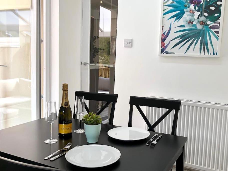 Rhondda Valleys With Breathtaking Riverside Views Llwynypia Ngoại thất bức ảnh