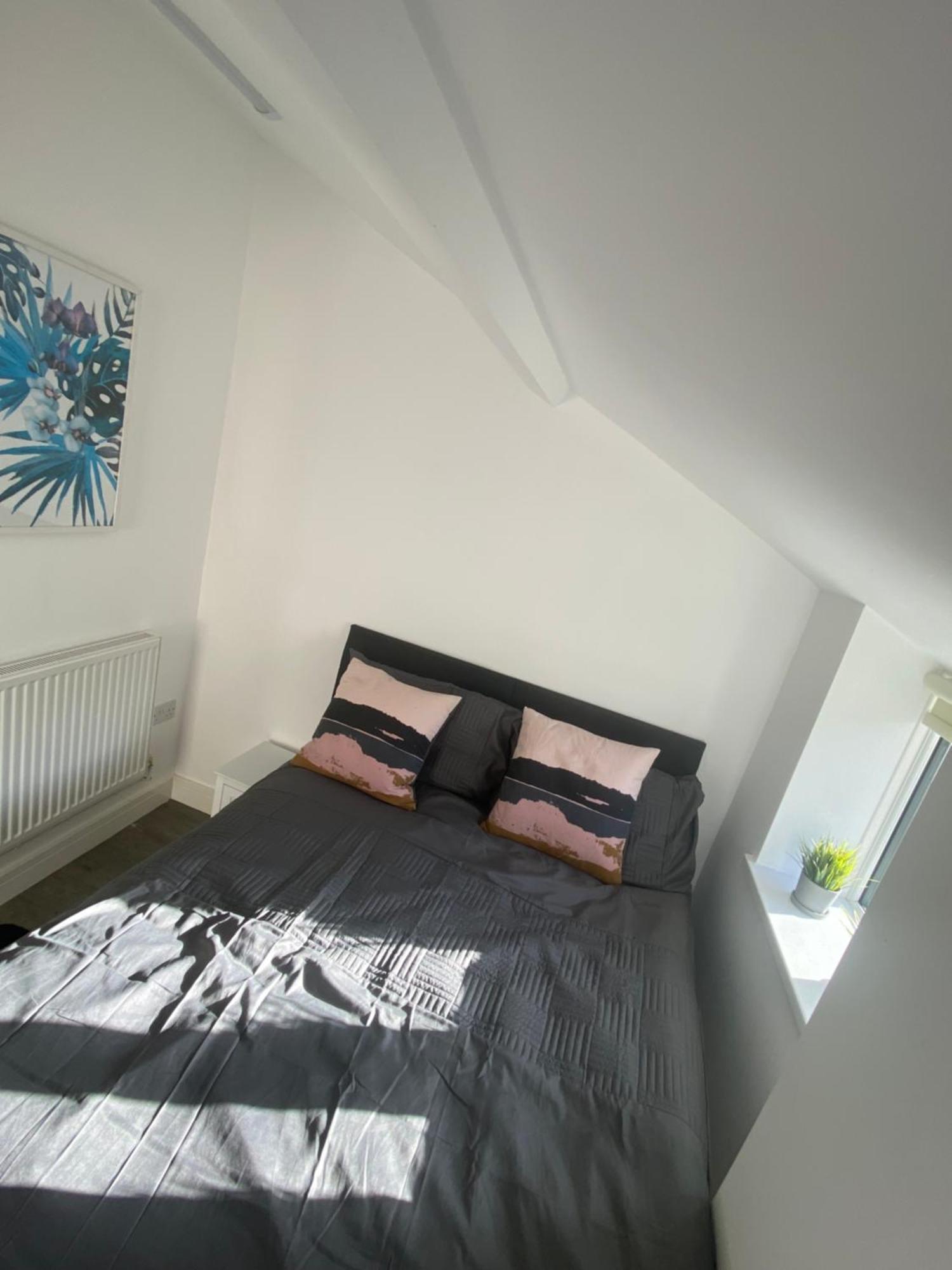 Rhondda Valleys With Breathtaking Riverside Views Llwynypia Ngoại thất bức ảnh